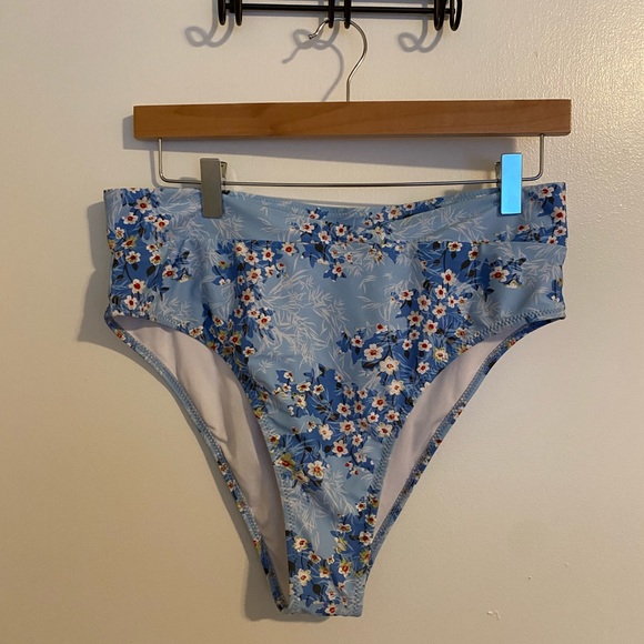 2 PIECE- Light Blue Floral High Waisted Bikini Set - Picture 4 of 5